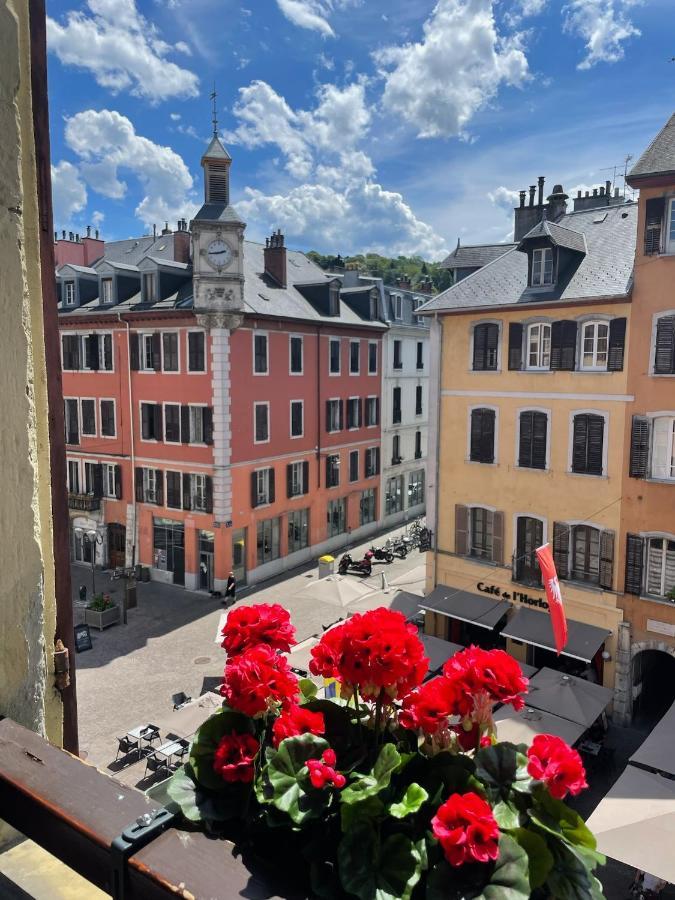 Le Chalet De L'Horloge Chambery Exterior photo